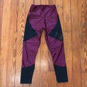 Victoria’s Secret PINK Ultimate Burgundy Shine Legging